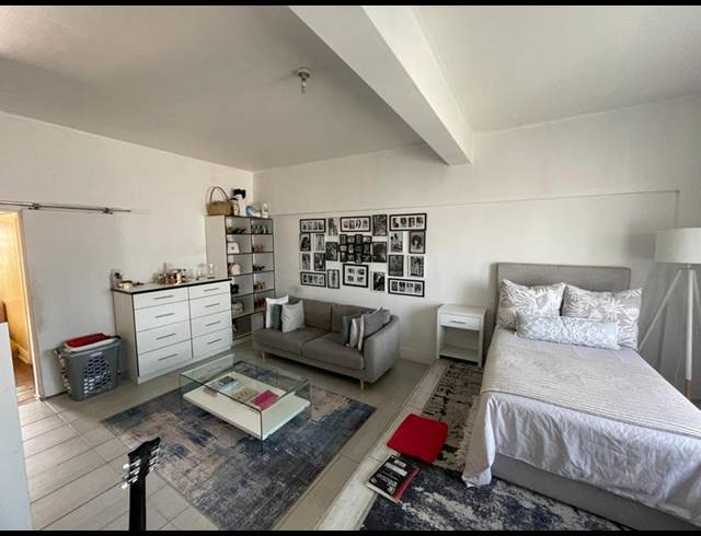 2 BEDROOM APARTMENT FOR SALE IN ESPLANADE